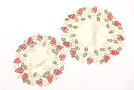 Ami-Brugge - Strawberry - Embroidered doily