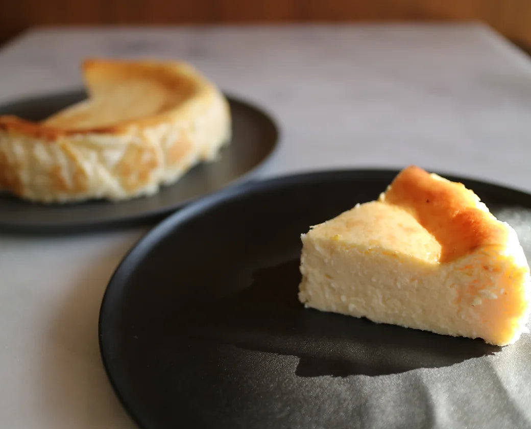 Mellow white cheesecake made in Ishikawa (Japan)